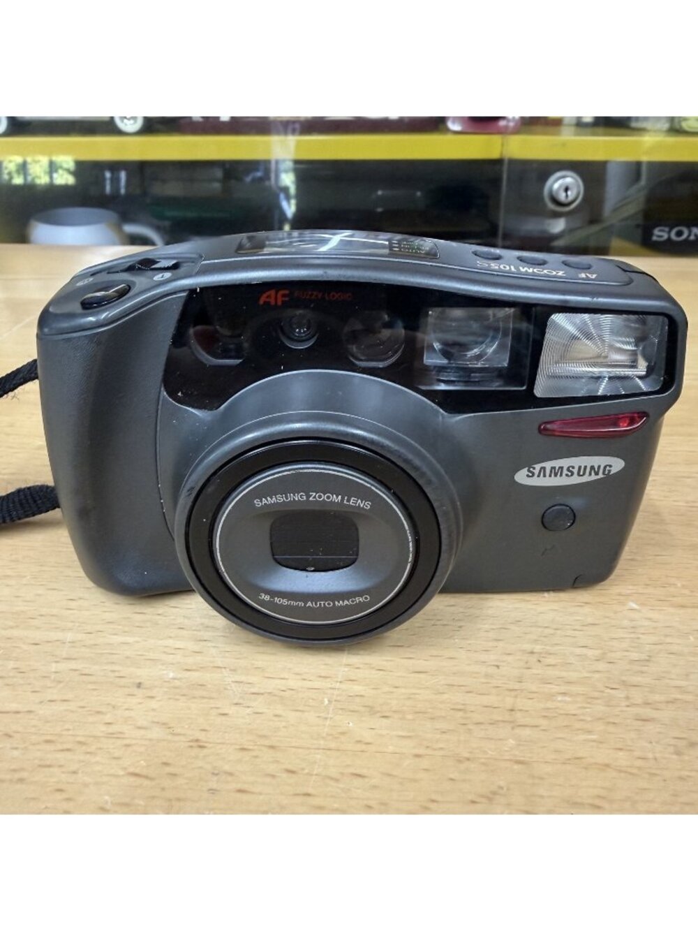 Samsung AF Zoom 105S 35mm Film Point And Shoot Camera